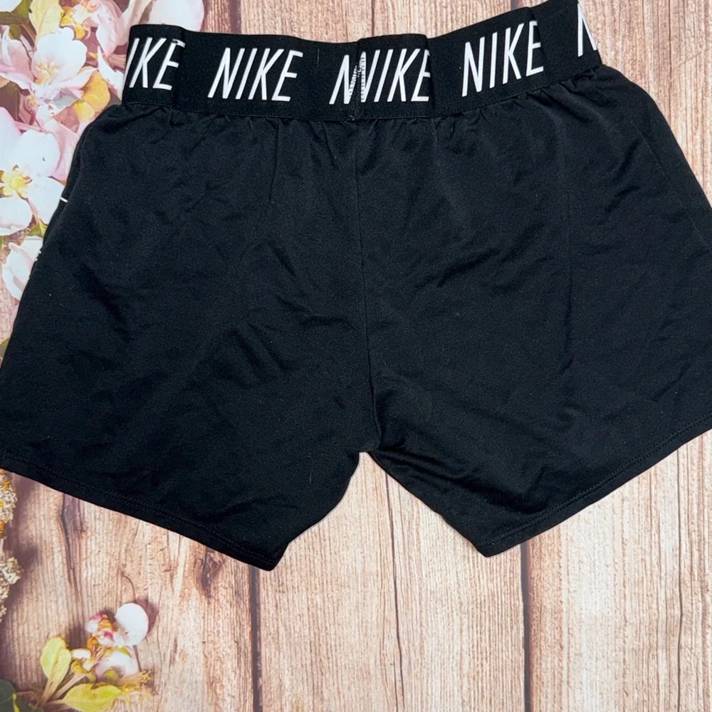 Nike Kids Black Shorts with Logo Waistband - Picture 2 of 3